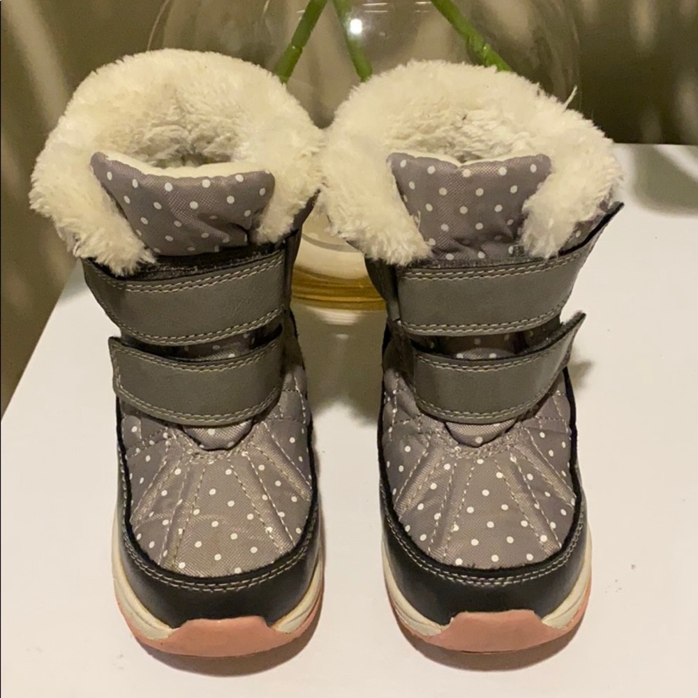 Carter’s Girls Snowboots